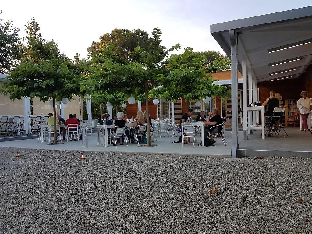 مكان تخييم Camping Taimi مارينا دي ماسا